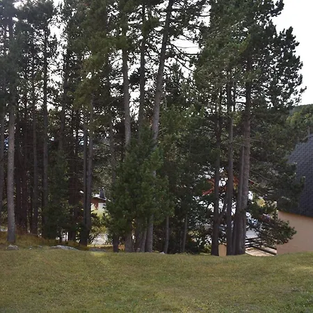 Charmant Studio Cabine Avec Terrasse Et Parking A Font-romeu - Fr-1-580-58 * Font-Romeu-Odeillo-Via