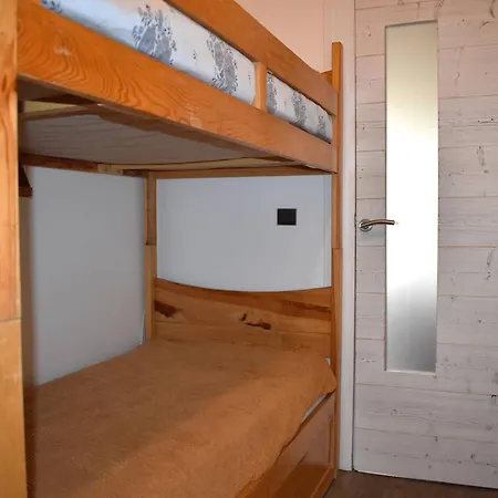 Charmant Studio Cabine Avec Terrasse Et Parking A Font-romeu - Fr-1-580-58 * Font-Romeu-Odeillo-Via